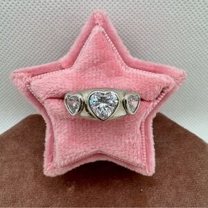 LUV AJ Bezel Heart Signet Sz 7